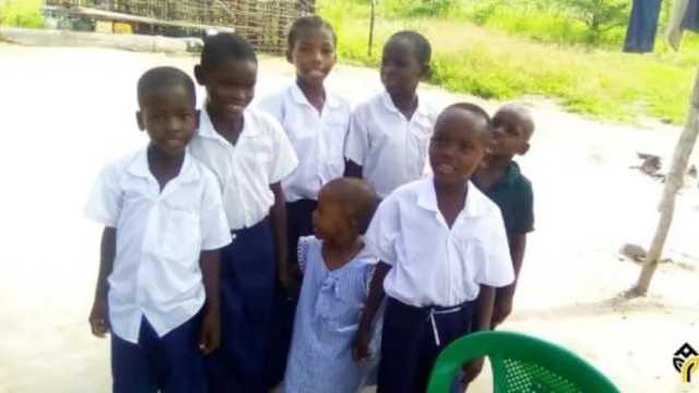 Un proyecto educativo sólido apoyando la construcción de un colegio en Bagamoyo. (Foto: kukumiku)